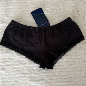 Brandy Melville black laced shorts